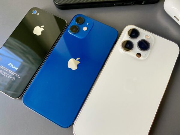 IPhone - Image 2